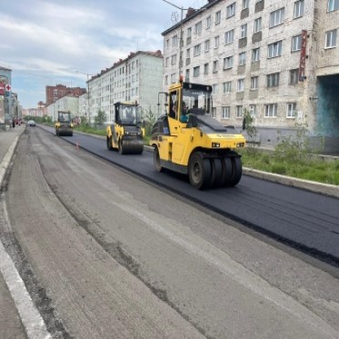 На объектах улично-дорожной сети Норильска ведутся ремонтные работы