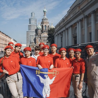 Норильские юнармейцы съездили в поощрительную поездку в Санкт-Петербург